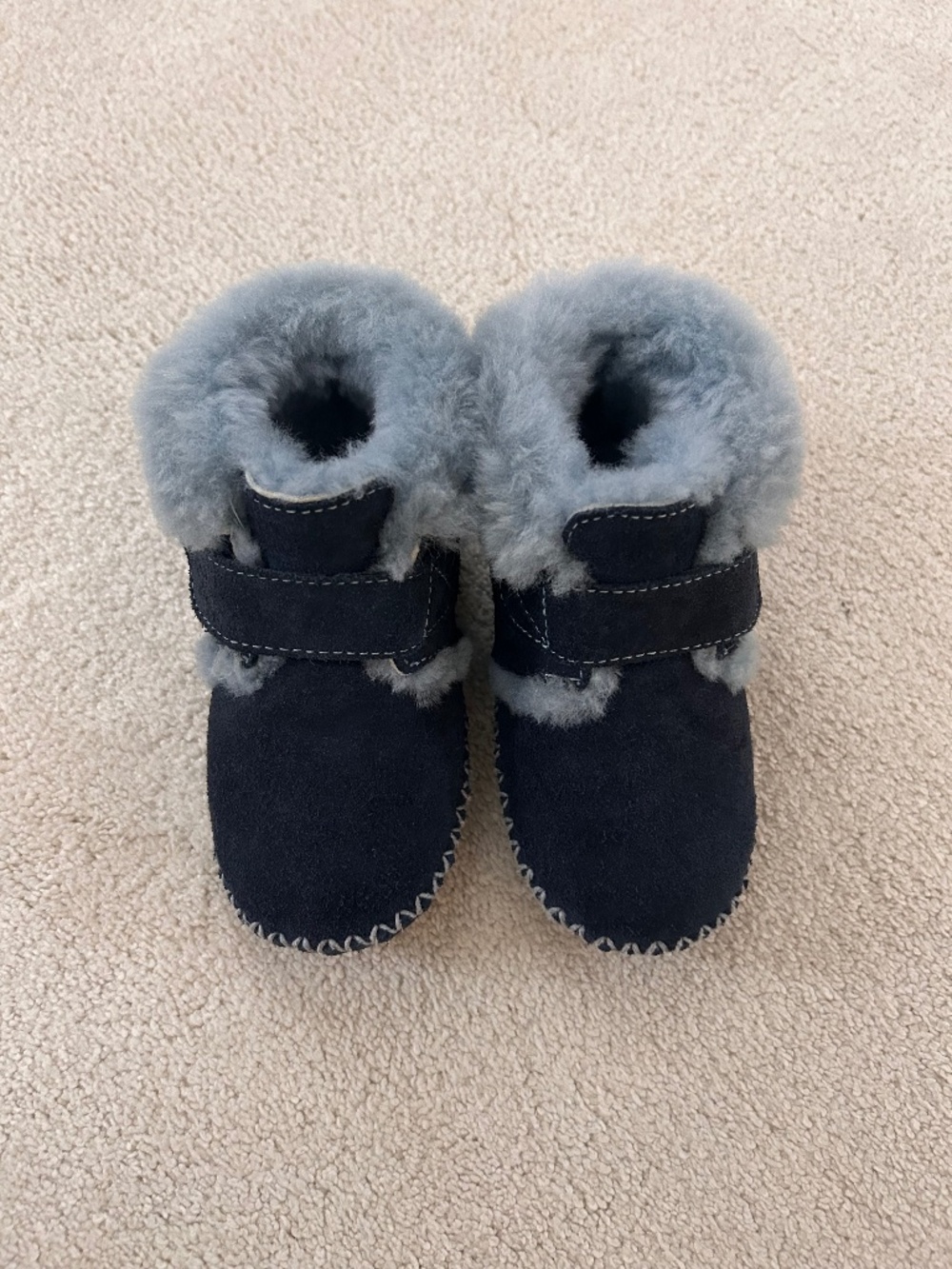 Navy shearling toddler 7-8 slippers or shoes